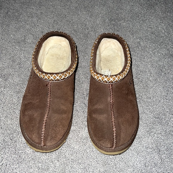 Dark brown Uggs size 3 - Picture 1 of 6